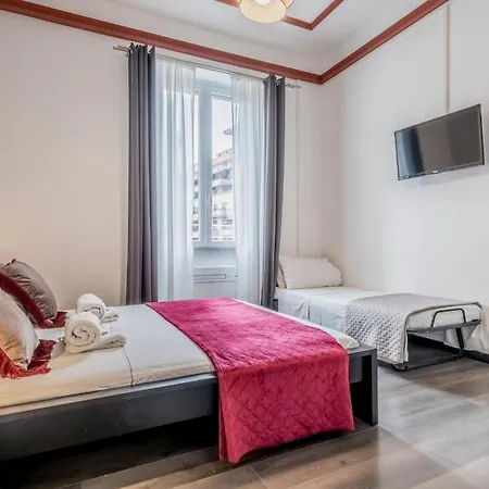 アパート Giuliano