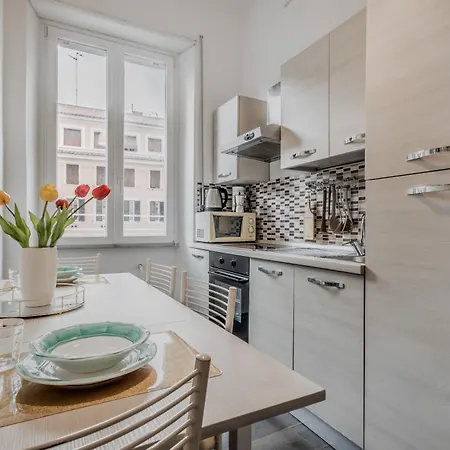 Giuliano アパート ローマ