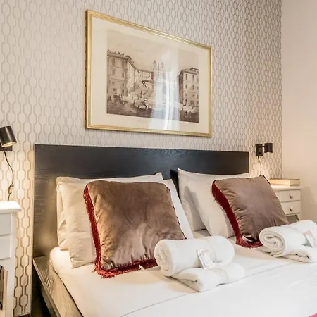 Giuliano * ローマ