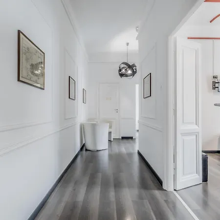 アパート Giuliano