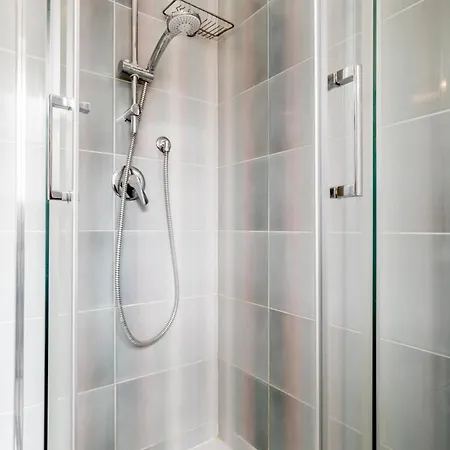 Giuliano * ローマ